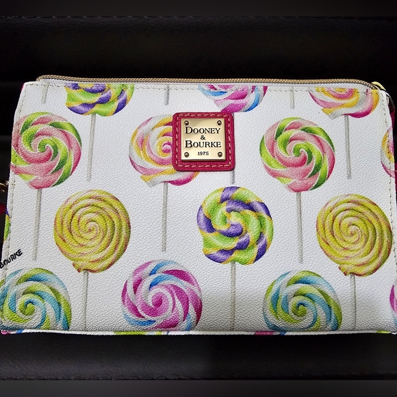 Dooney & Burke Rare Hard to find Lollipop crossbody/ clutch. Excellent condition - Picture 2 of 15